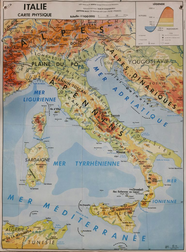 A9(2) L\'Italie carte physique
